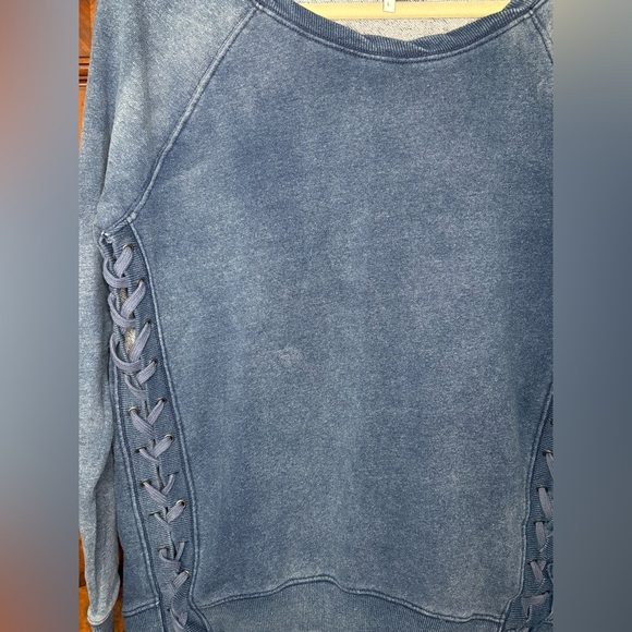 GUC Pam & Gela- Indigo Wash Side Lace-Up Sweatshirt. Size L - Picture 8 of 10